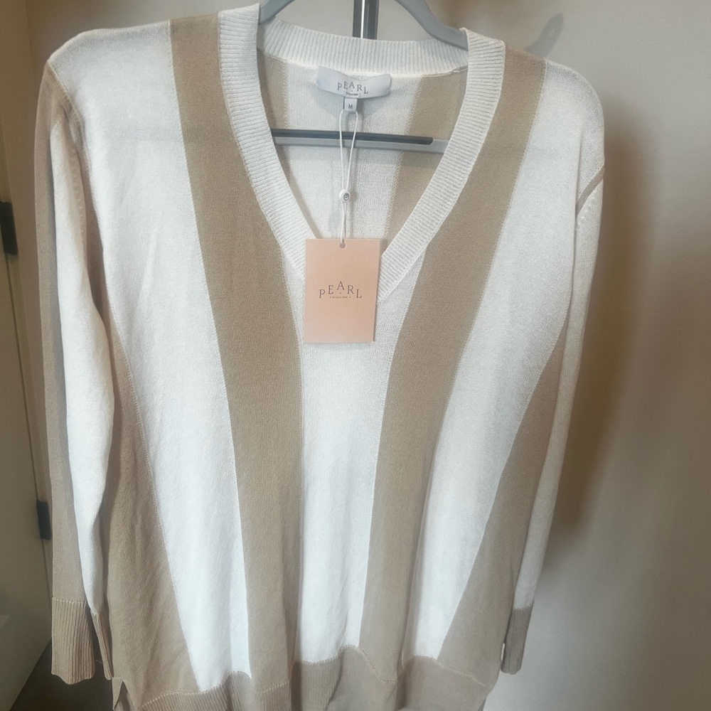 Pearl V-Neck Sweater - Cream and Tan